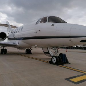 PRIVATE JET CHARTER